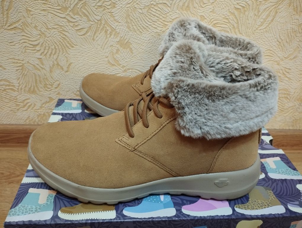 Жіночі черевики Skechers, р. 39