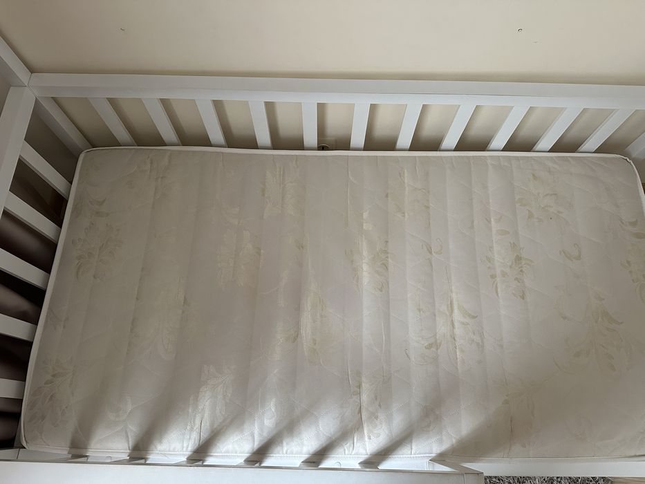 Дитяче ліжко-будиночок з матрацом