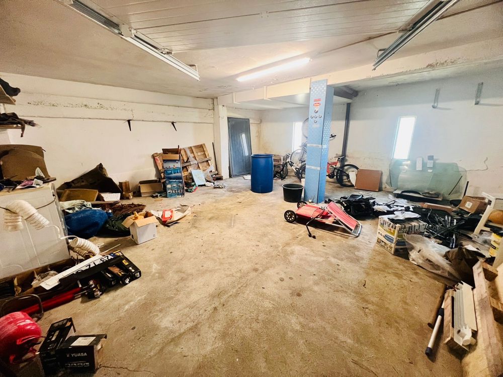 Garagem fechada para 2 carros