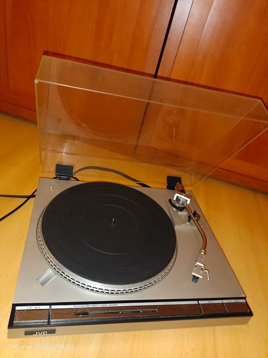 Gramofon JVC L-A55 made in Japan