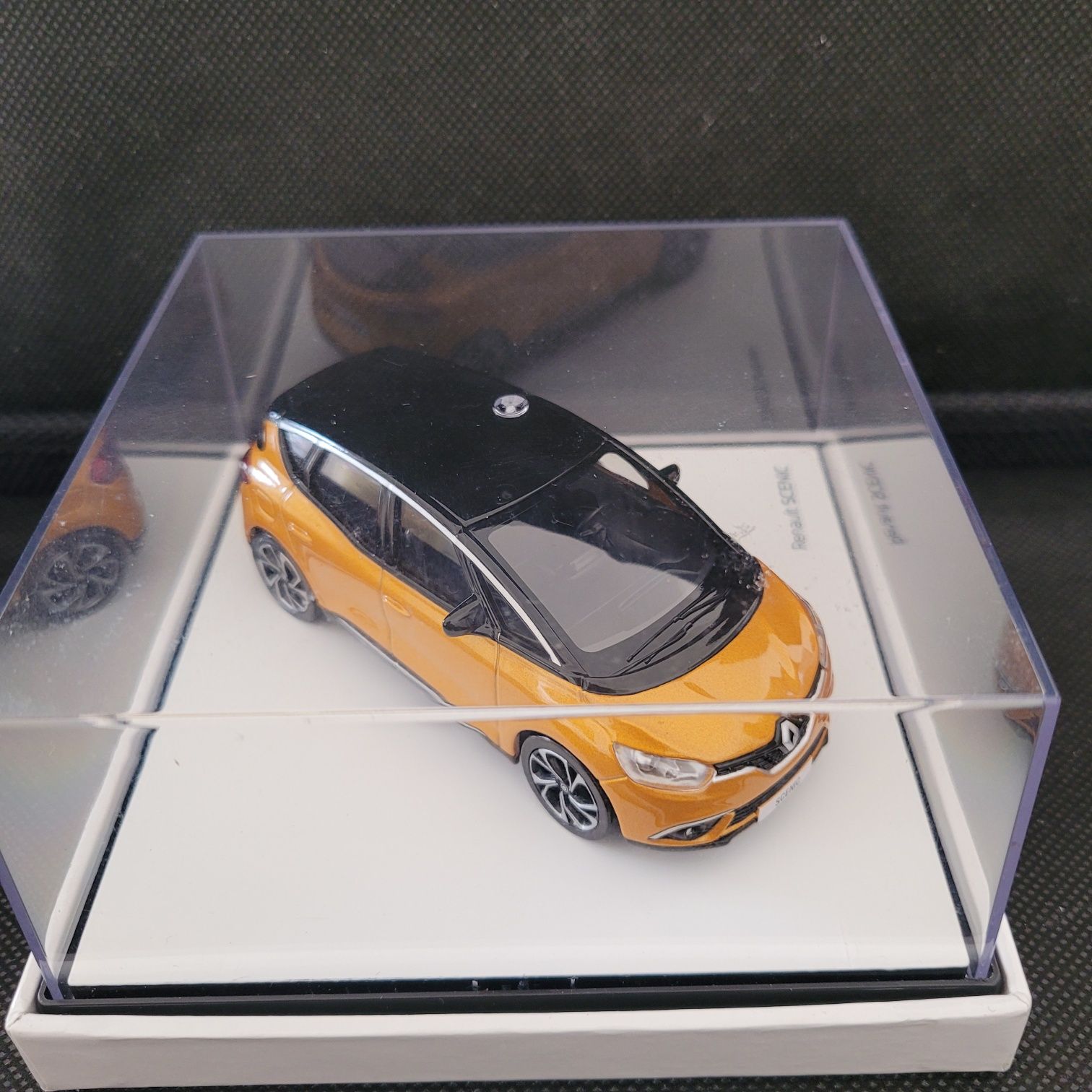 Carro miniatura Renault