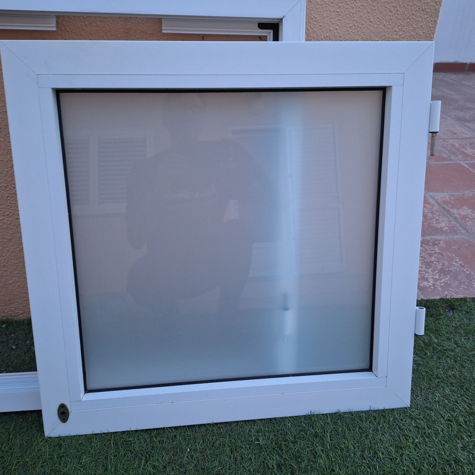 Portas de armario em alumínio branco lacado