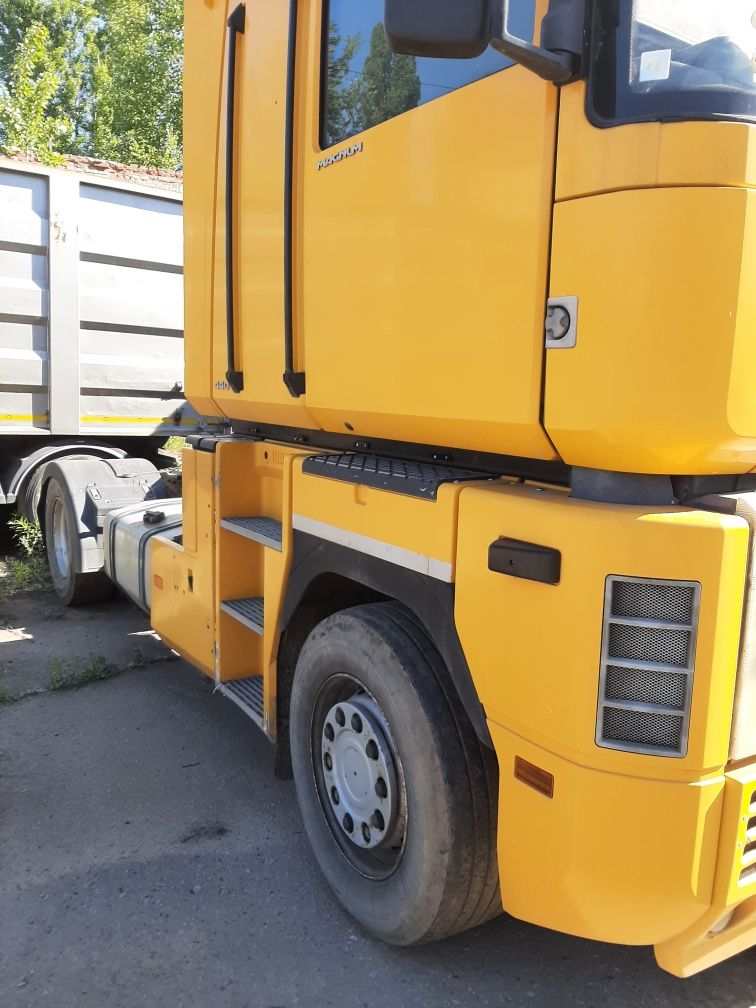 Renault Magnum 440