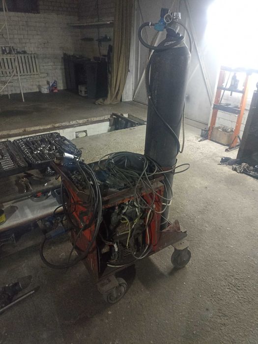 Зварювальний напівавтомат промисловий