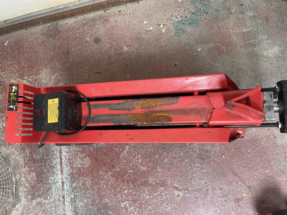 Alugo rachador 7T