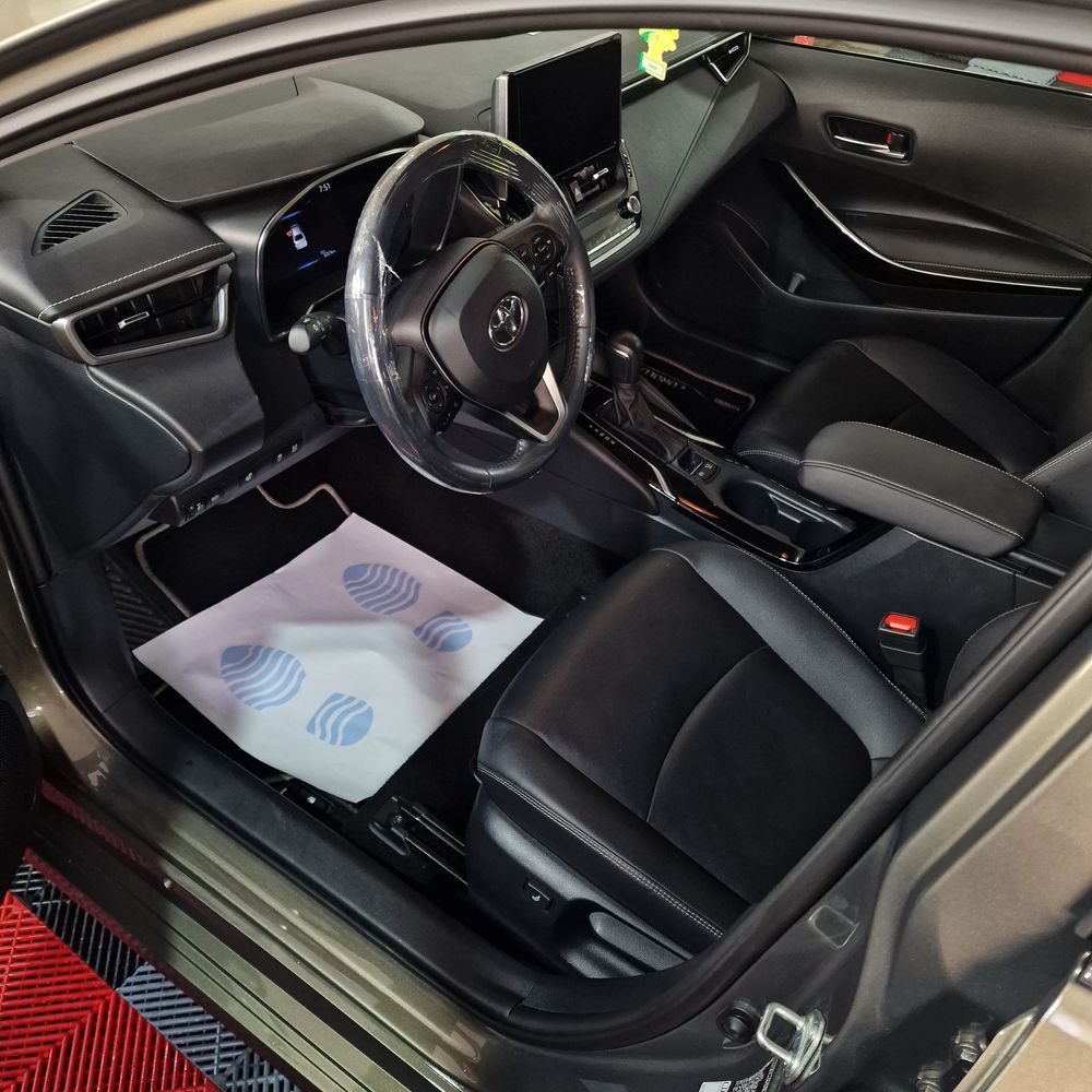 Toytota Corolla Luxury 2023