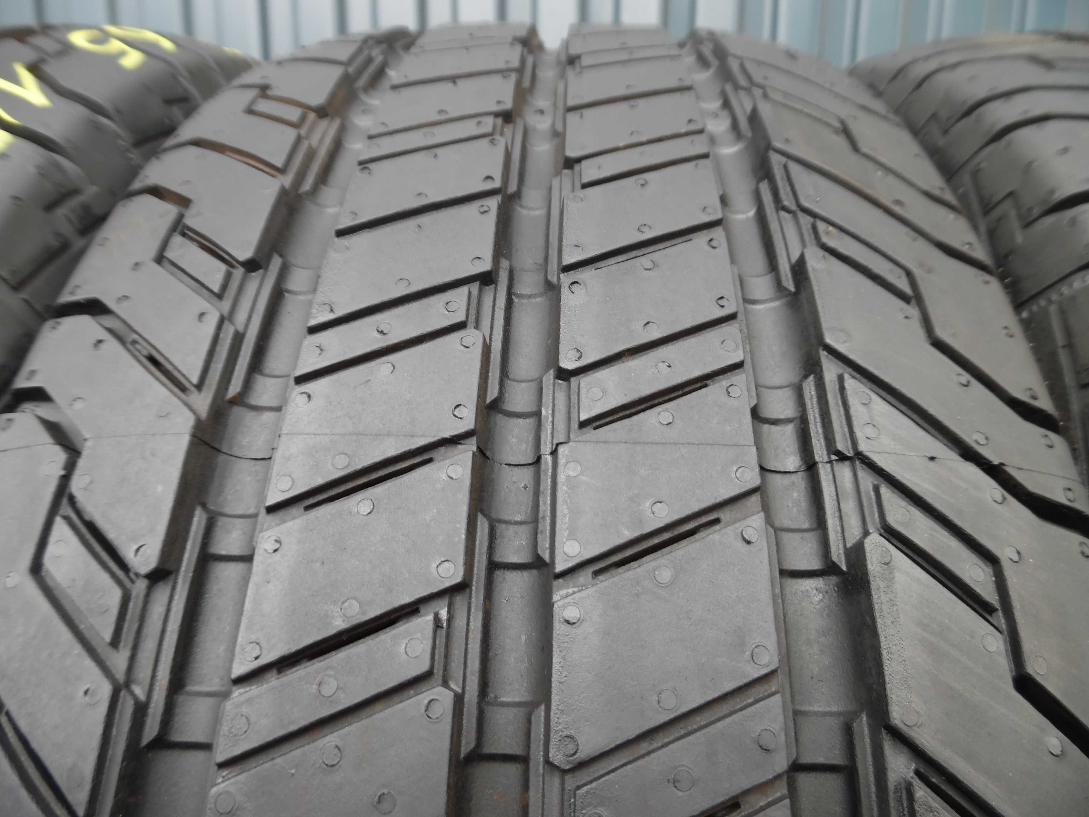 379. Opony LETNIE 215/65/16C