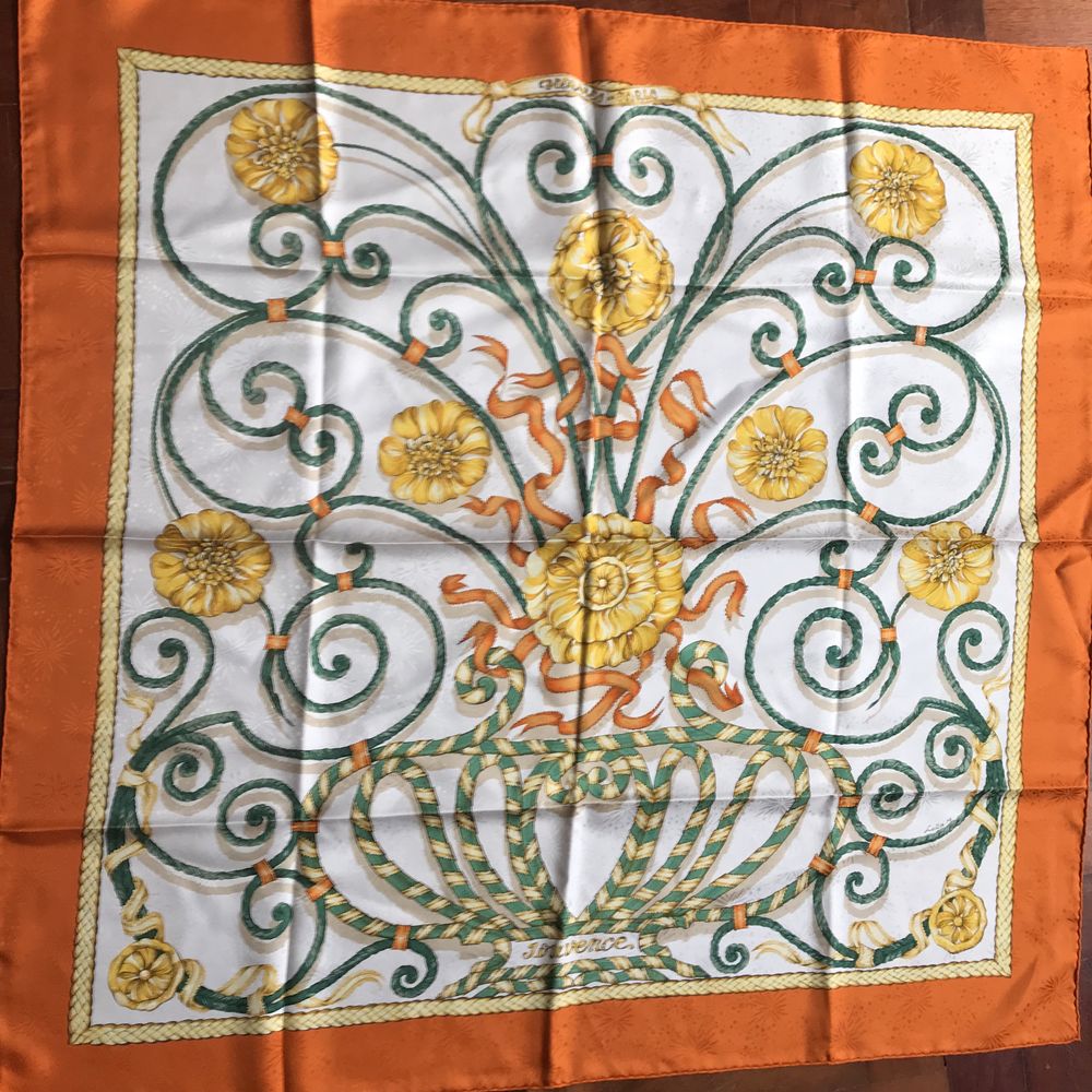 Lenço hermes-paris