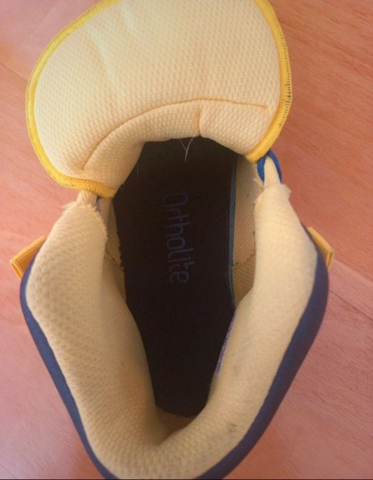 Ténis Adidas N.36,5