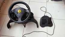 Volante Ferrari da Thrustmaster para playstation 2