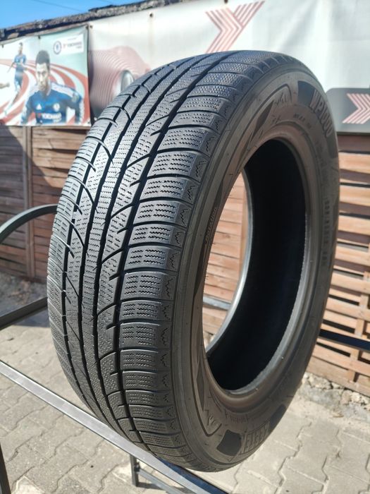 Opona zimowa 205/60 R16 Zeetex WP1000