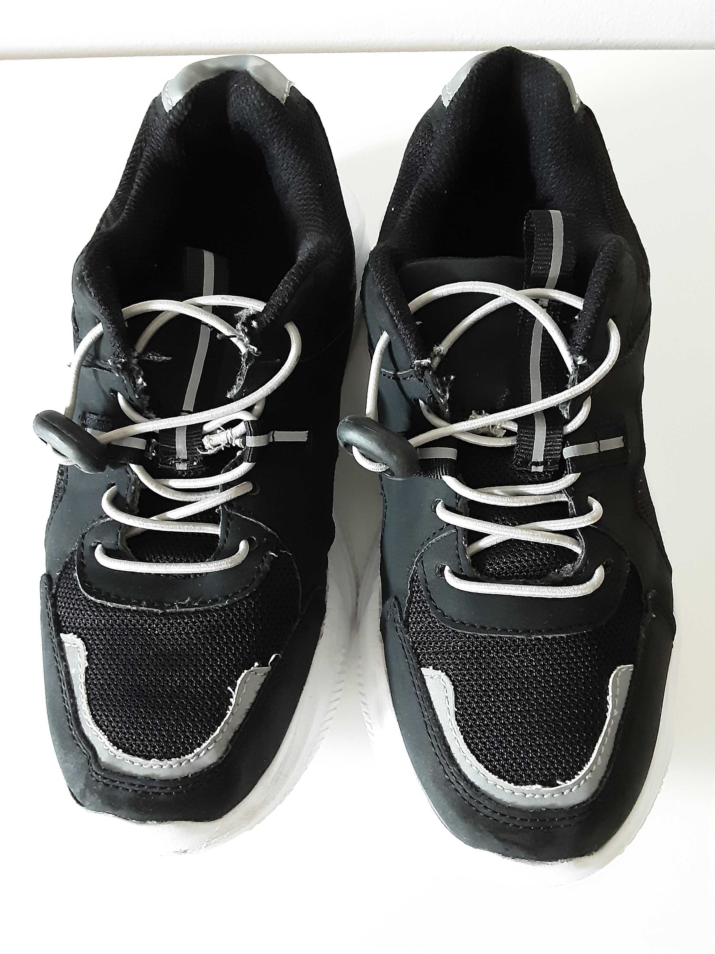 35 buty sportowe czarne