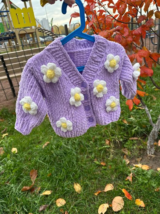 Вʼязаний дитячий кардиган