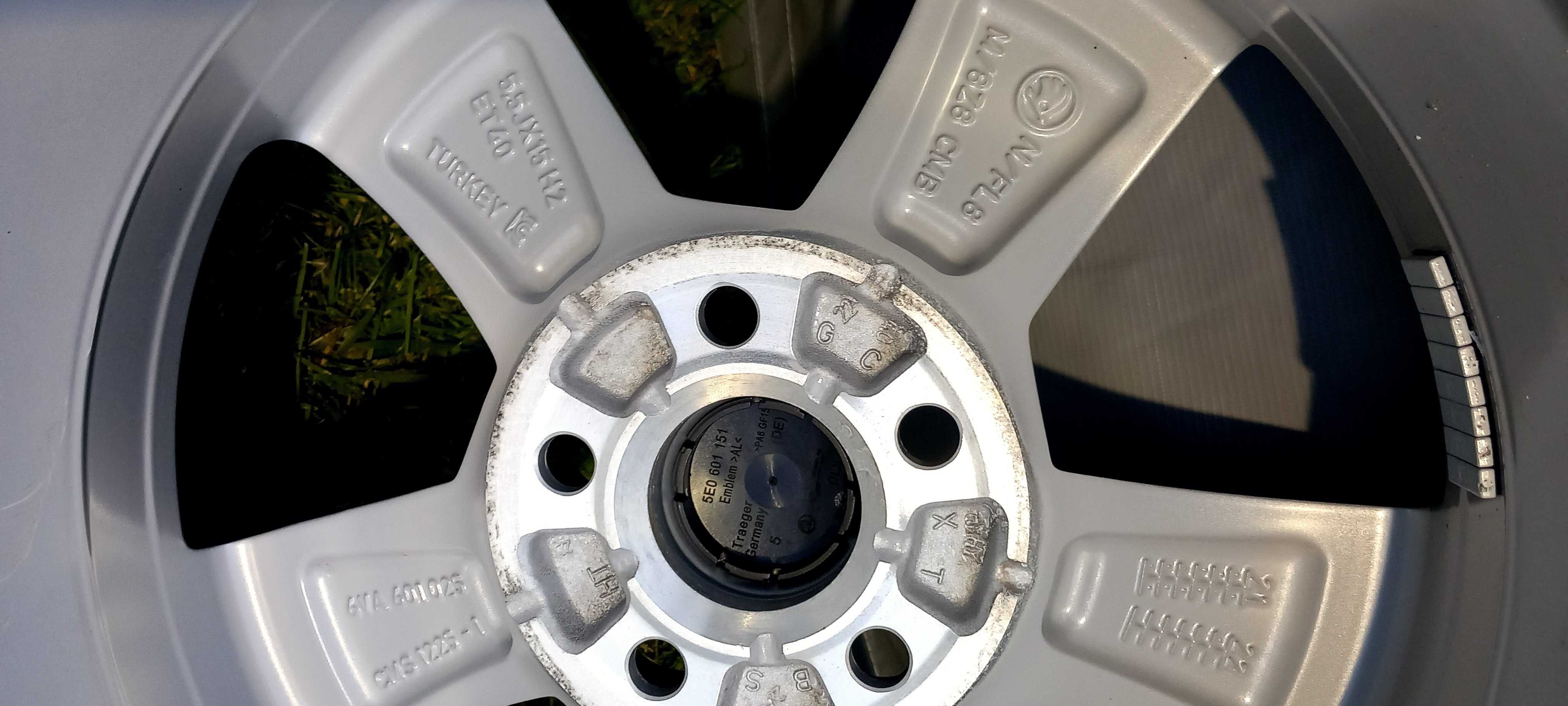 Koła zima oryg. Skoda/Gr.VW 5.5Jx15, 5x100,ET40+185/65R15 M+S, 2022r