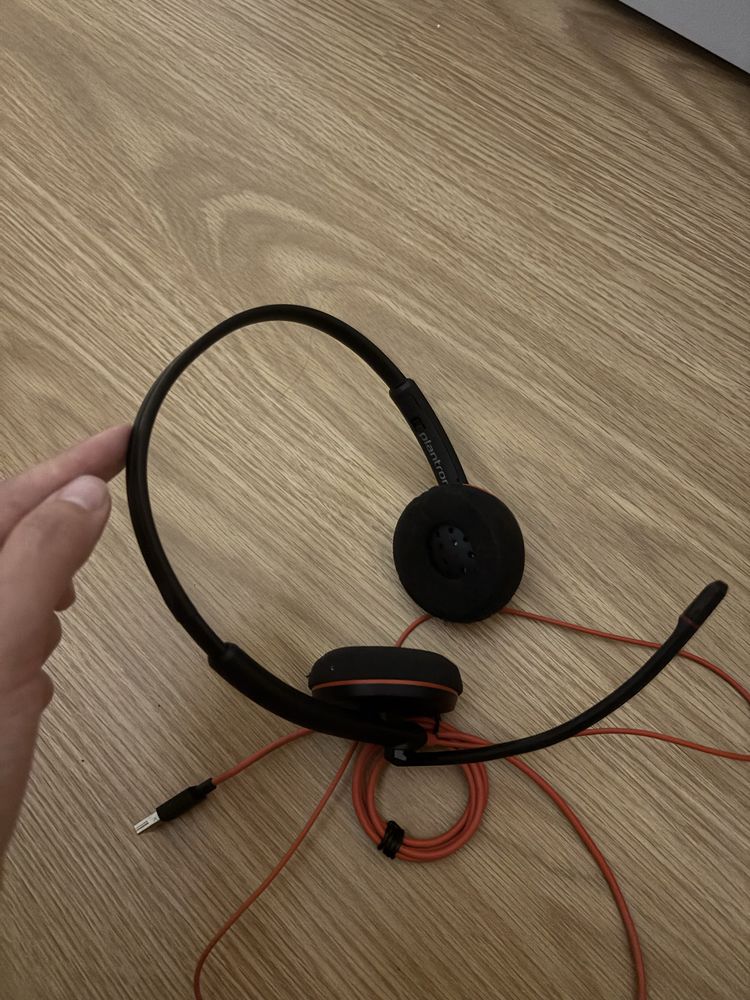 Headphone plantronics USB