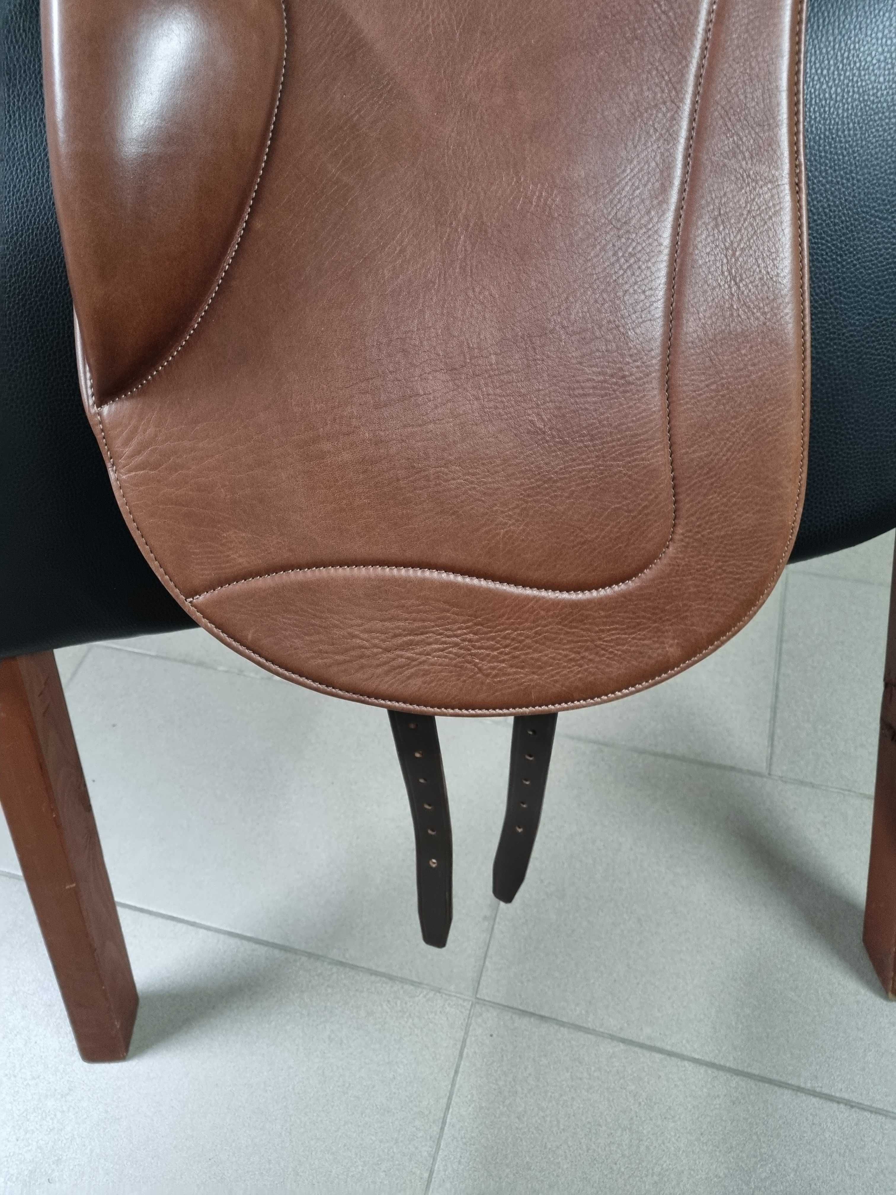 Siodło close contac 17.5" skóra antypoślizgowa. Pleszewskie