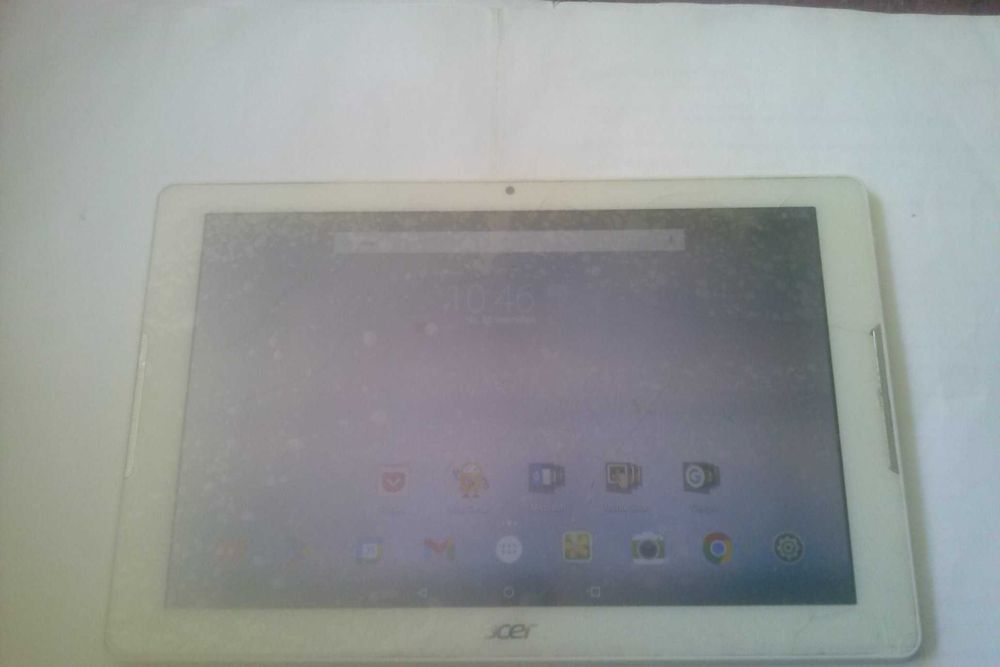 планшет ACER : 10,1" model A6003 тріщина на склі