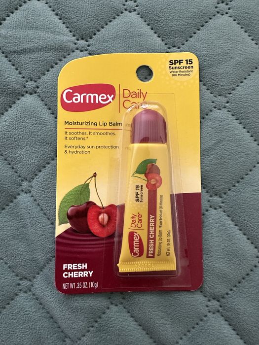 Бальзам для губ Carmex