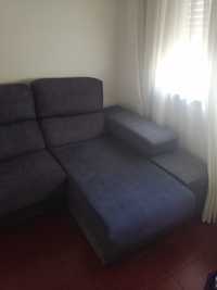 Sofá com chaise long