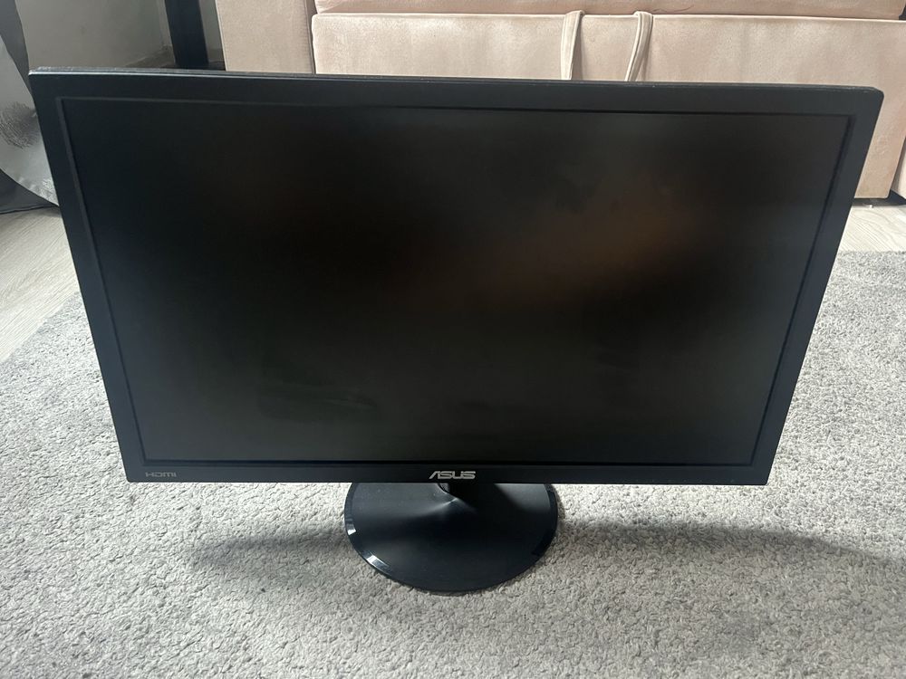 Monitor Asus 24 cale.  VP247h HDMI