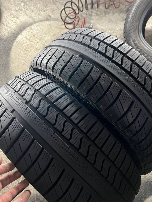 Автошини зимові VREDESTEIN 205/45/17 (2шт)Колеса,Гума,Скати, Шини)