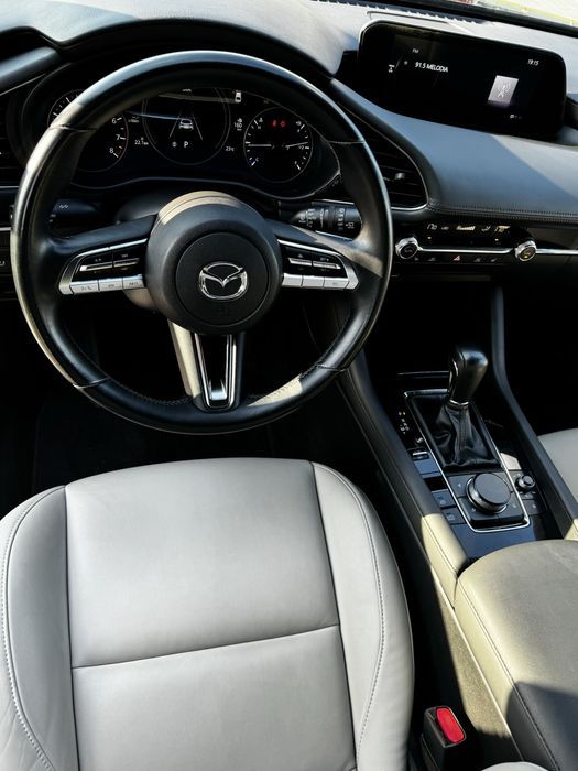 Mazda 3 2019 AWD