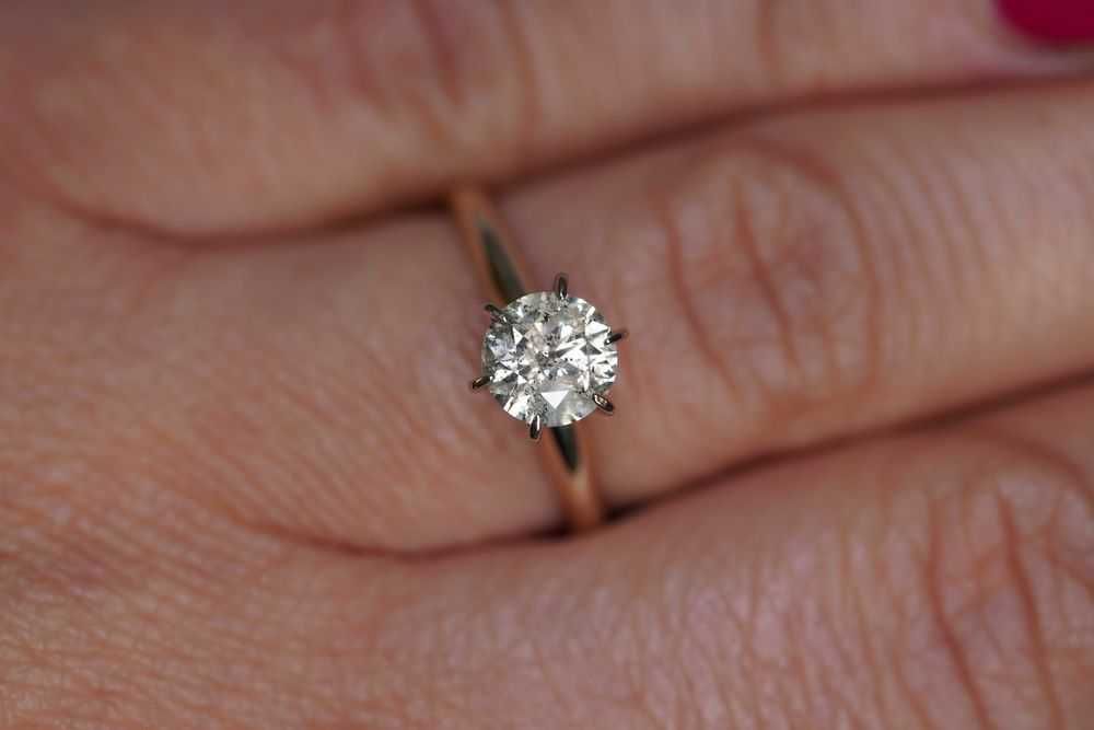 Pierścionek z brylantem 1 CT H Si2 Certyfikat HRD 3x Excellent Tiffany