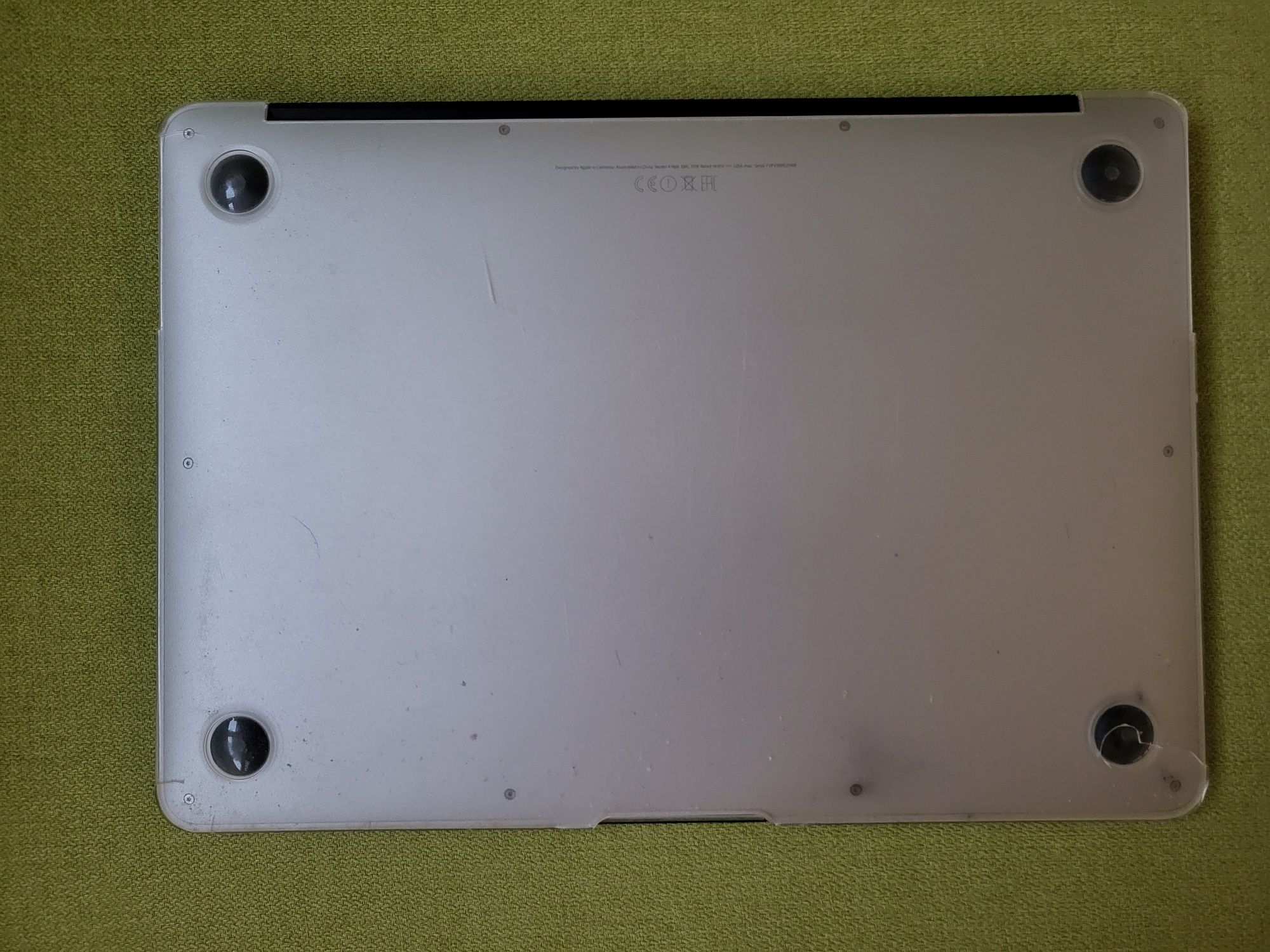 Apple MacBook Air 13’ 2017 , 8 Гб DDR3, 121 Gb память. У гарному стані
