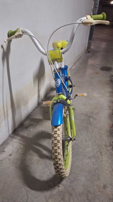 Duas Bicicletas de Criança como Novas