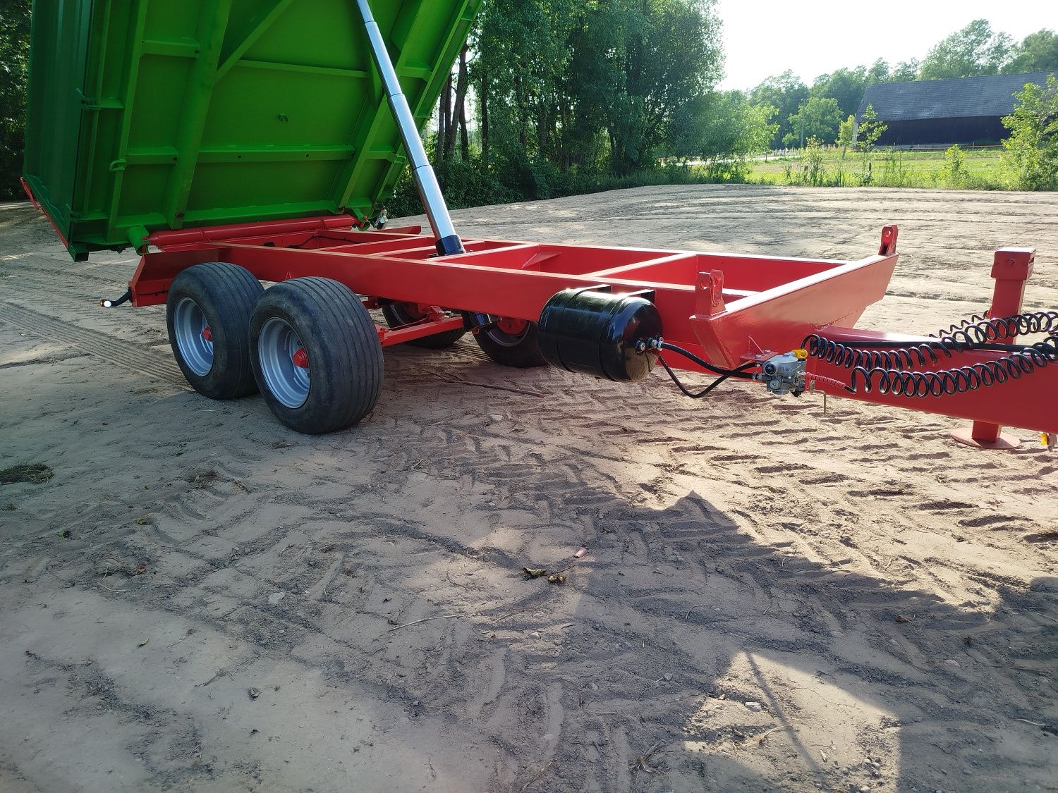 Przyczepa 10t wywrotka na 3 str tandem resor super robiona jak sobie