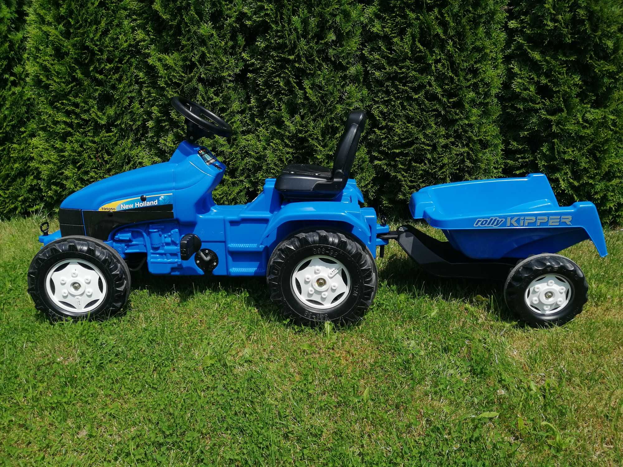 Traktor XXL na pedały z przyczepką Rolly Toys New Holland TD 5050