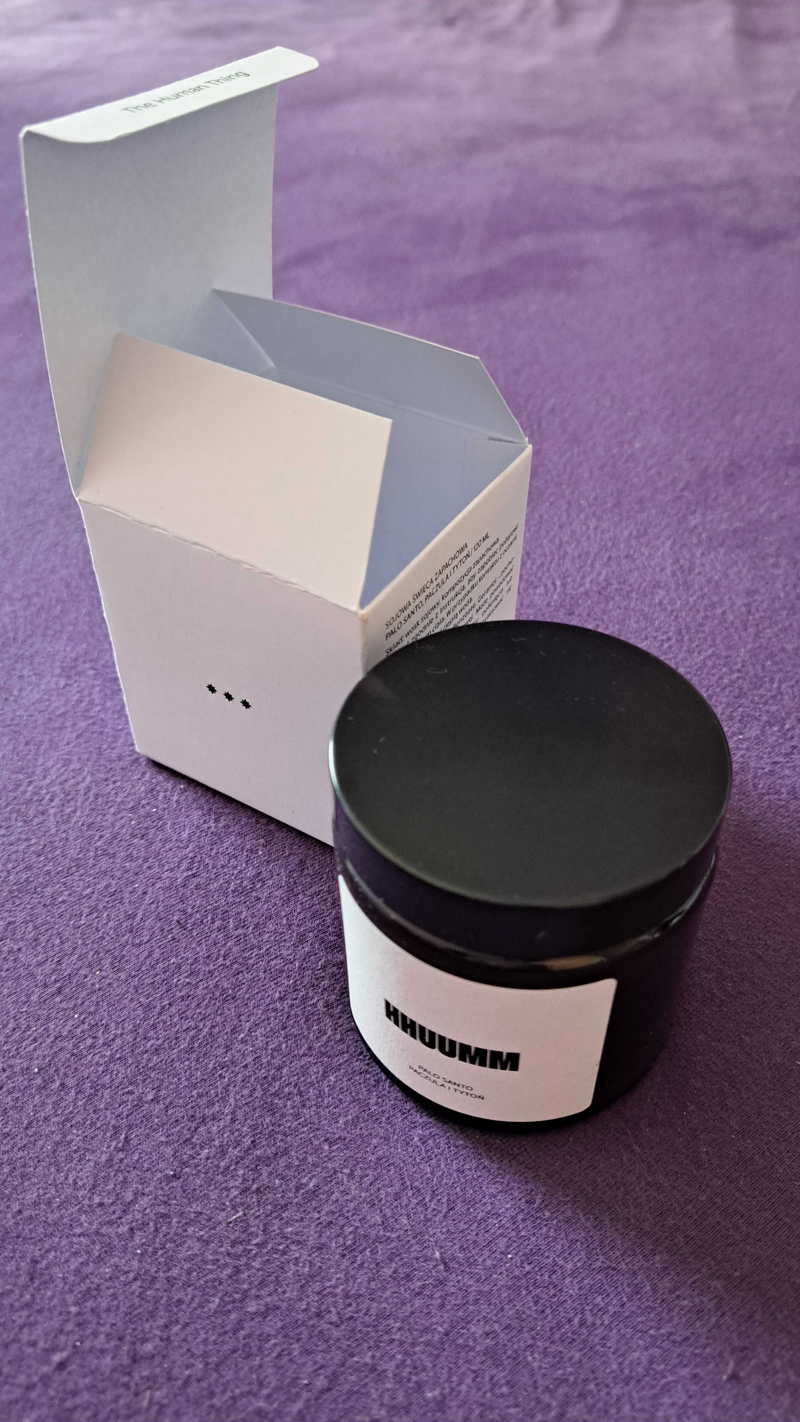 HHUUMM Świeca sojowa – palo santo, paczula i tytoń 120ml
