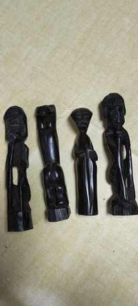 Esculturas em madeira pau preto ou pau Ferro ,trabalhdas manualmente.