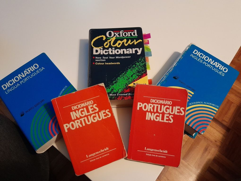 Dicionários lote 5euros todos