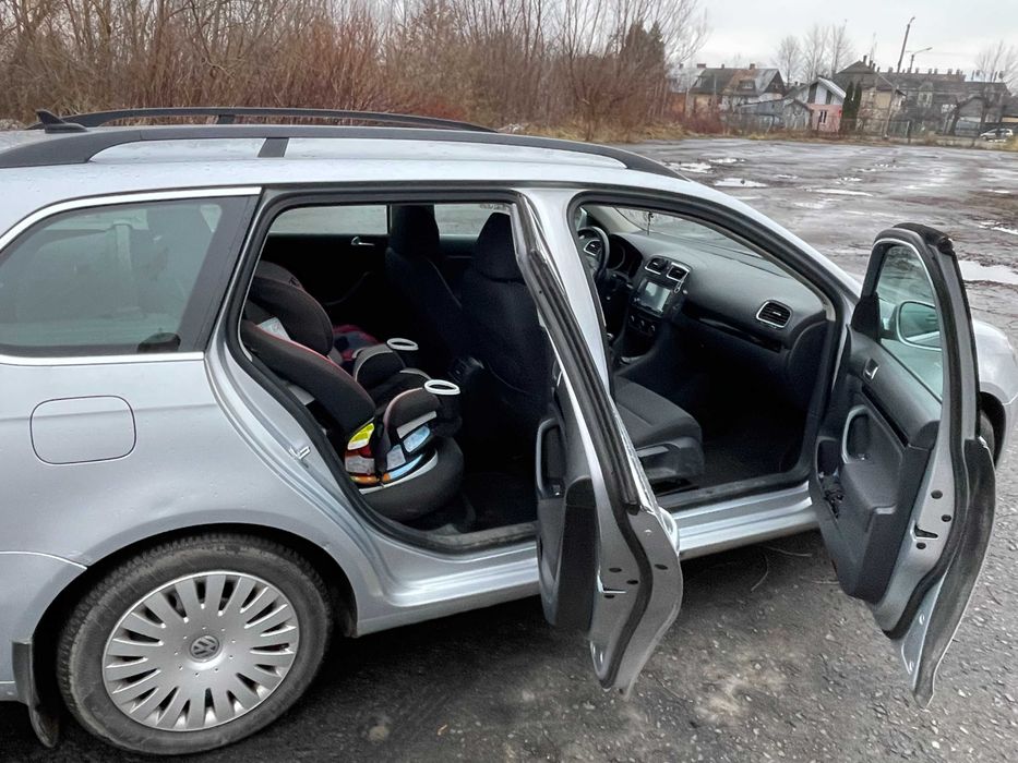 автомобіль гольф 6