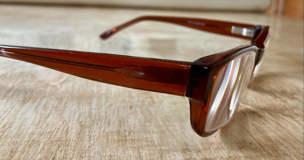 Armação de óculos marca Fidelity (Multióticas)