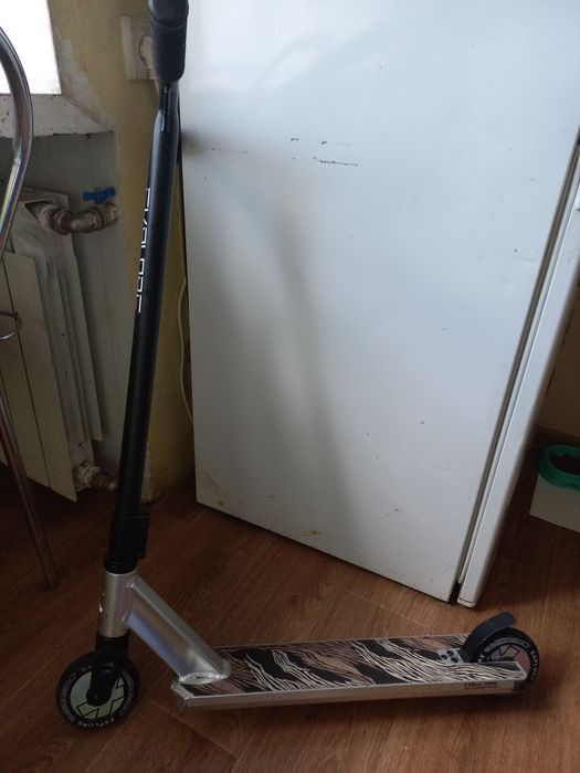 Самокат трюковой