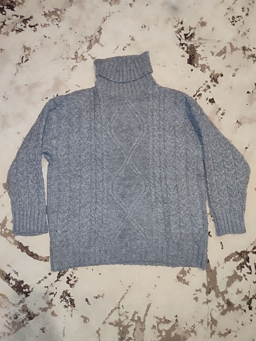 Свитер б/у цвет графит