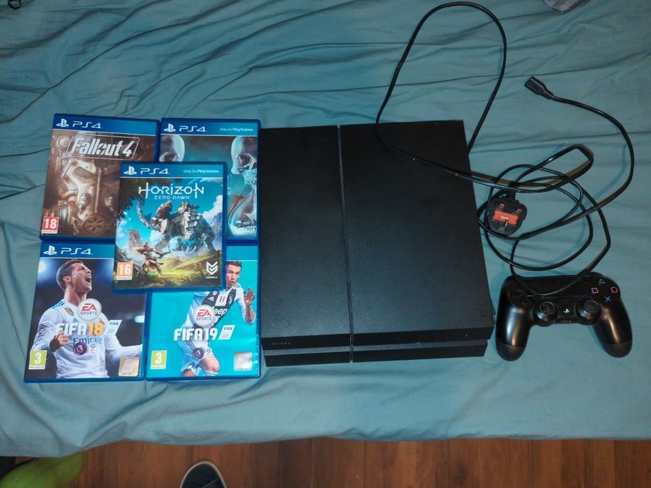 Playstation 4 fat 5 ігор