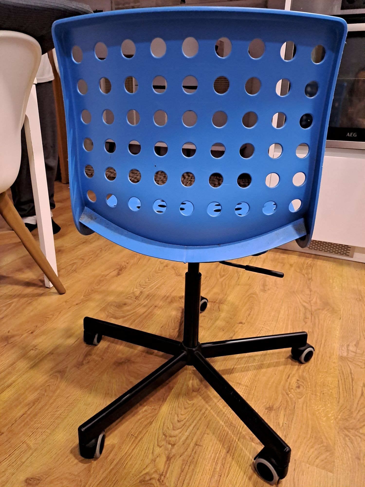 Cadeira giratória azul - Ikea