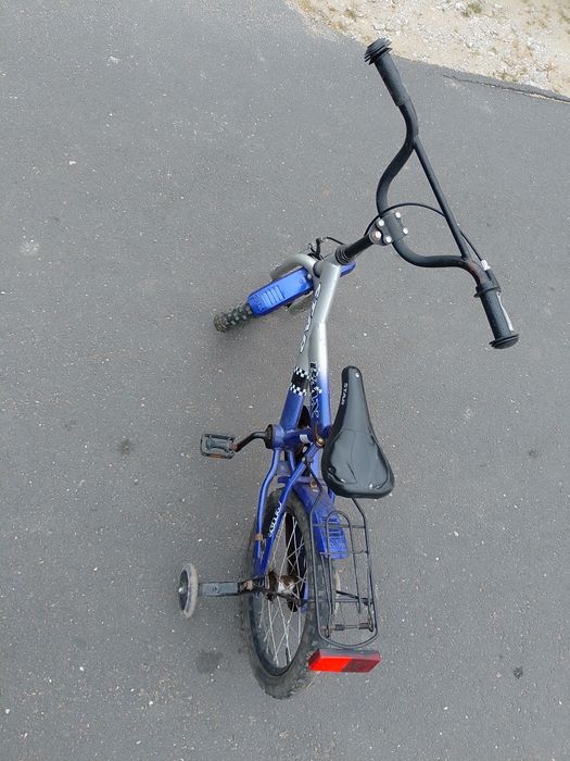 Sprzedam rowerek r16