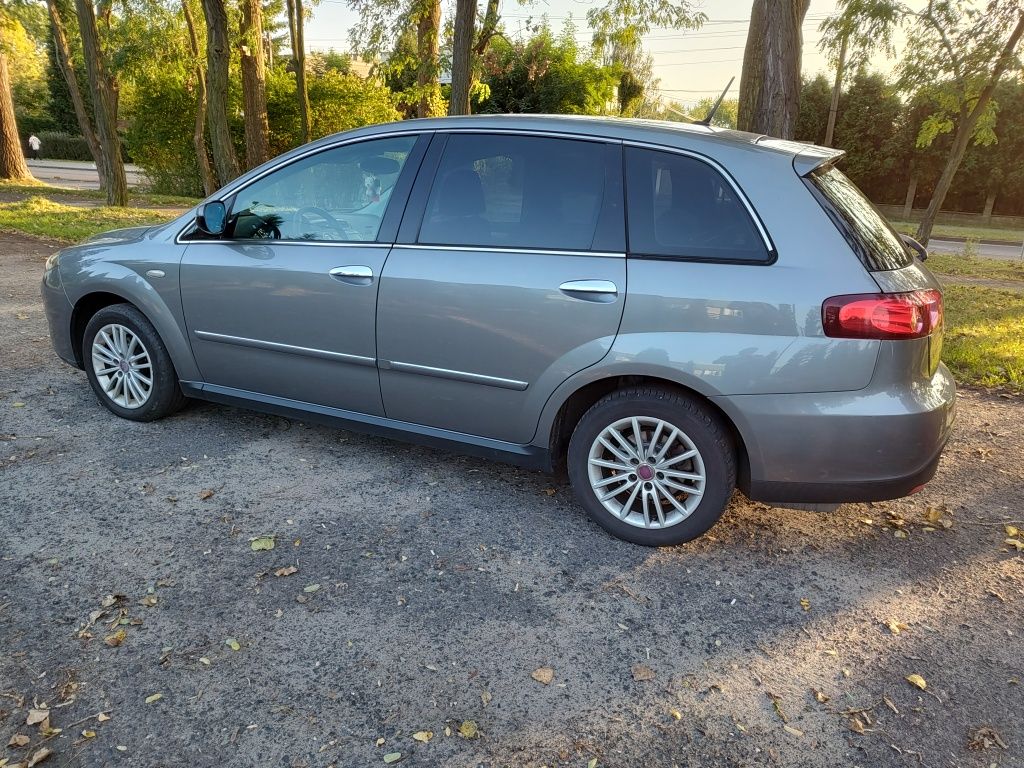 Fiat Croma 1.9 JTD "nowy" silnik 200 tys.km bogate wyposaż. super stan