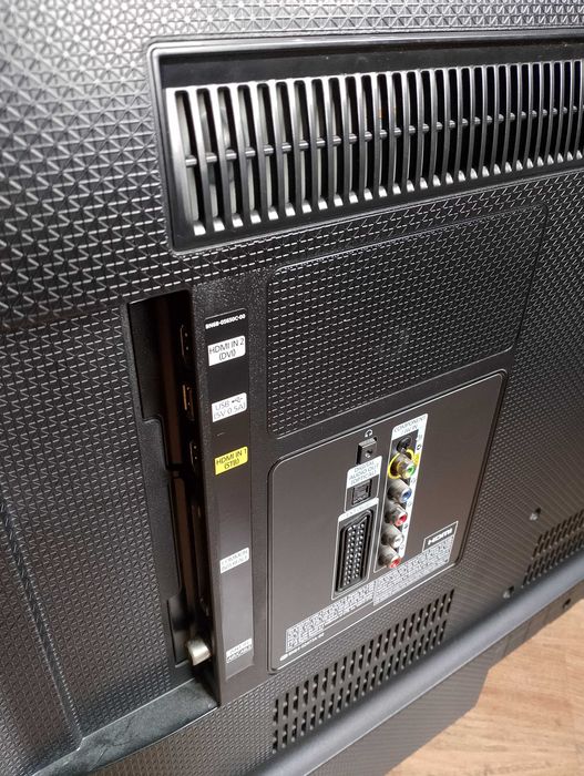 Telewizor Samsung 40" wąska ramka energooszczędny REZERWACJA