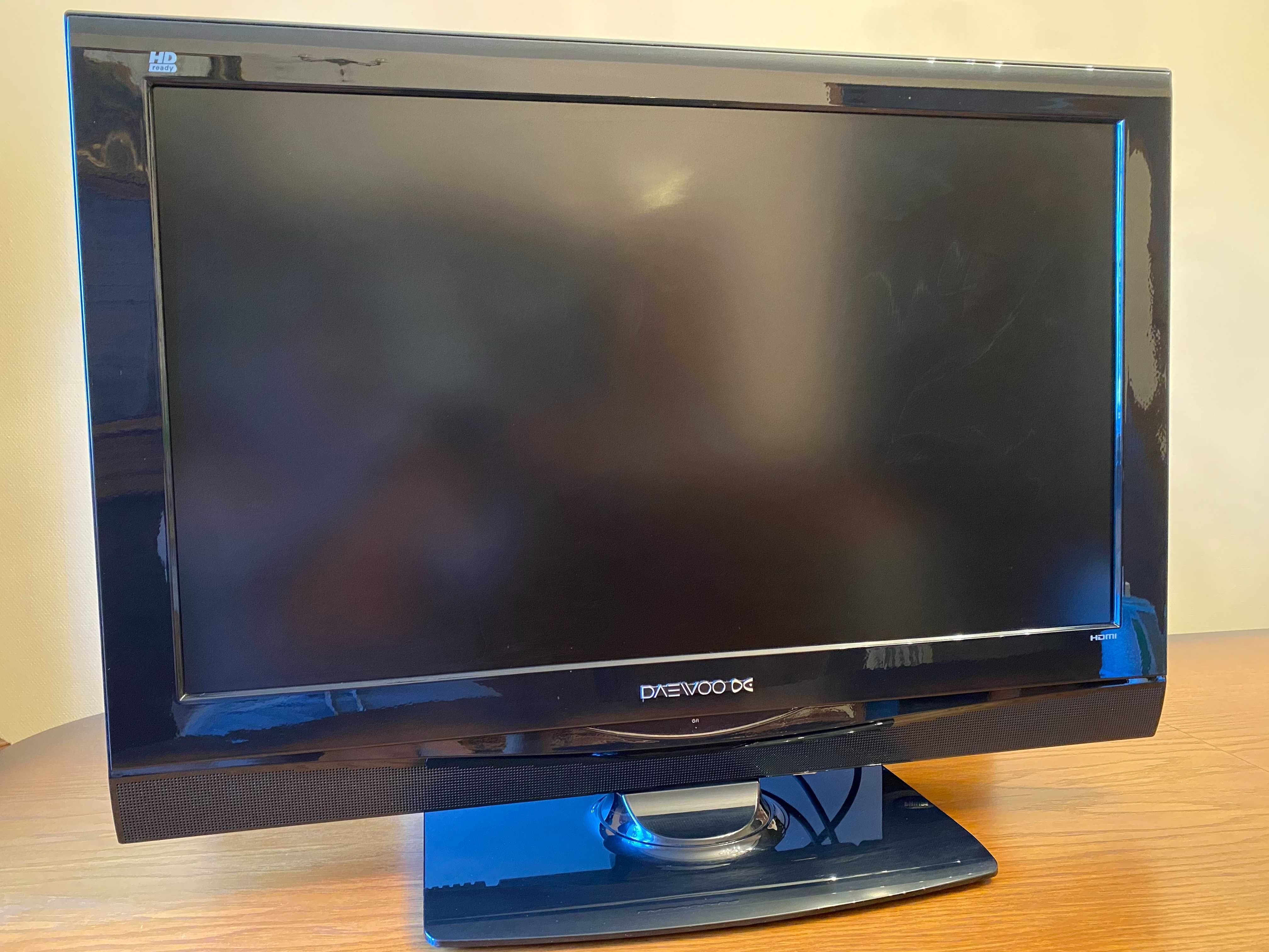 Telewizor DAEWOO DLP-32H3PB 32 cale LCD z pilotem