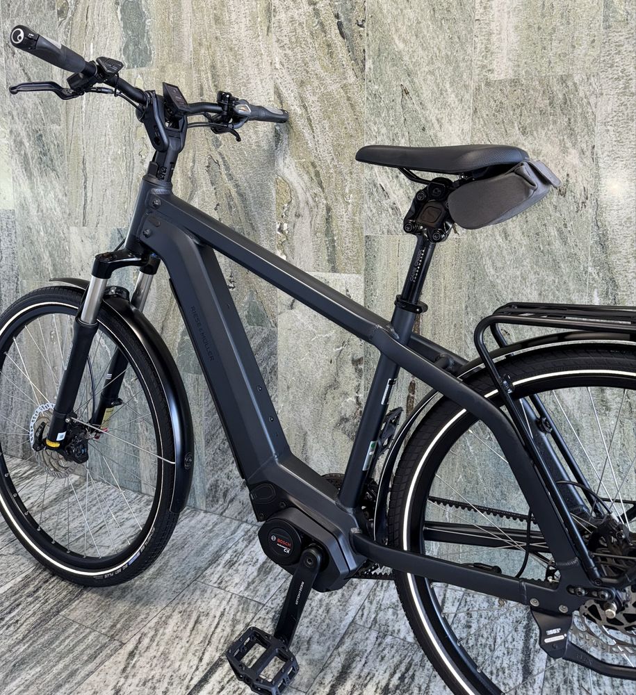 Riese & Müller Charger4 на ремені