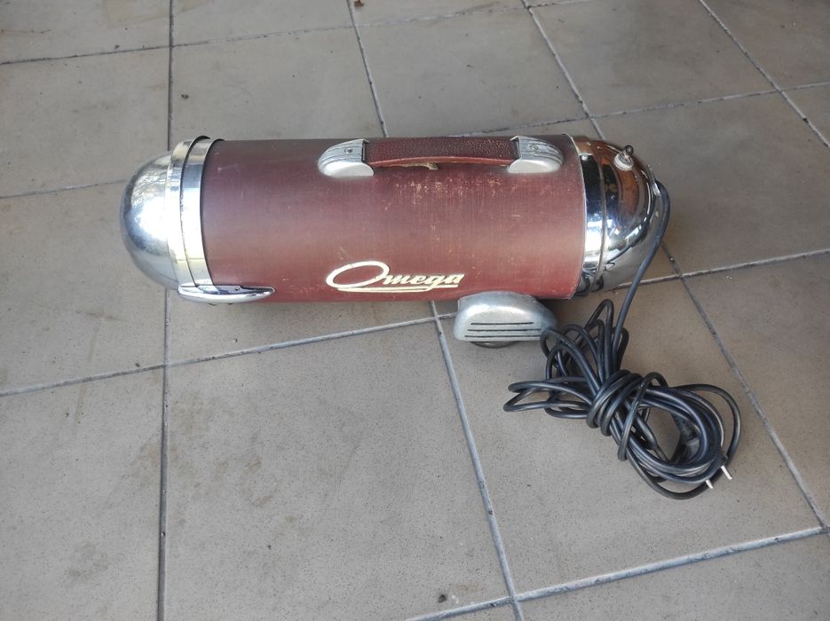 Stary odkurzacz Omega