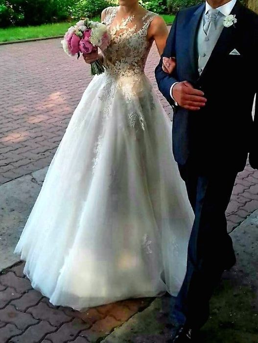 Pronovias Ofelia 36 S koronka tiul siateczka rozmiar S rozkloszowana