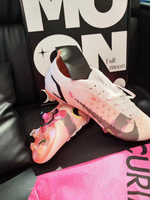 korki Nike Mercurial Vapor XIV Elite FG Rozmiar 44 Piłkarski korki