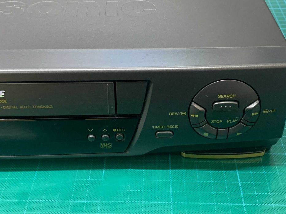 Відеомагнітофон, Panasonic NV-SD225AM