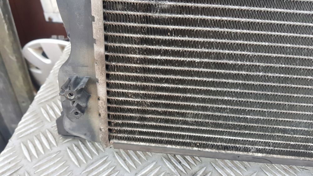 Audi A4 B6 1.9 Tdi chłodnica Wody